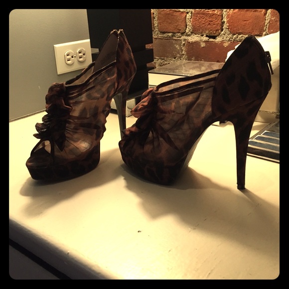 Chinese Laundry open toe booties!