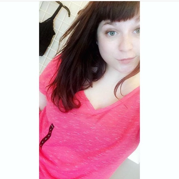 Meet your Posher, Savannah - Picture 2 of 4