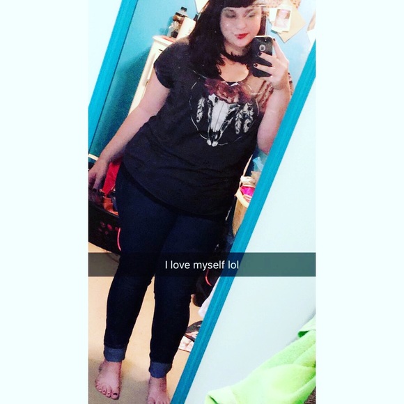 Meet your Posher, Savannah - Picture 3 of 4