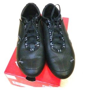Authentic Puma Black Shoes❤️