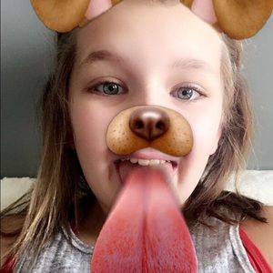 Meet your Posher, Chloe