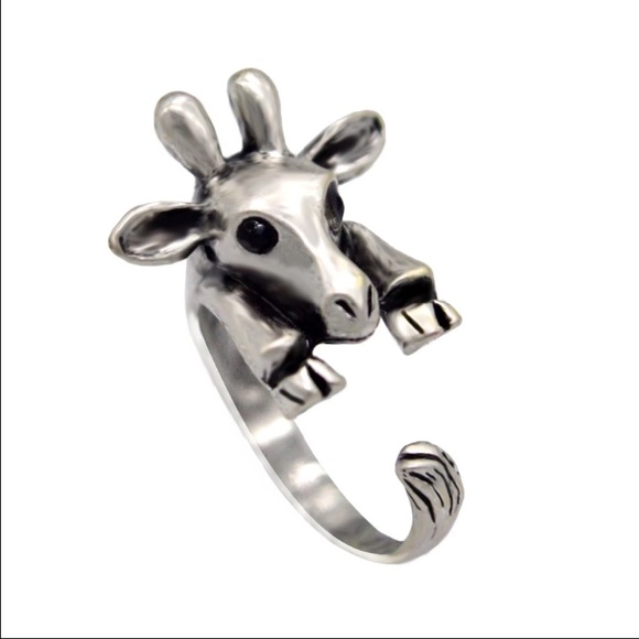 πAdorable wrap around giraffe ring π - Picture 2 of 3