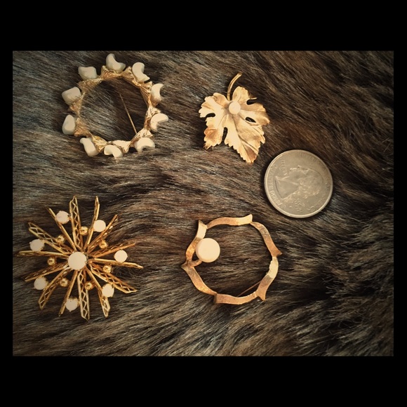 Vintage pearl pin bundle