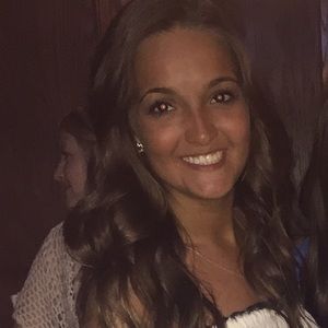 Meet your Posher, Nicola