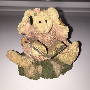 Boyd's Bear figurine