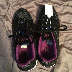 Puma fitness shoes