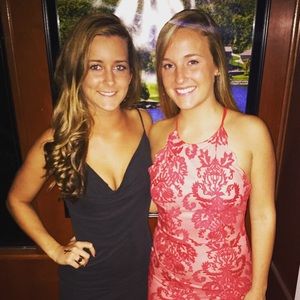 Meet your Posher, Claire