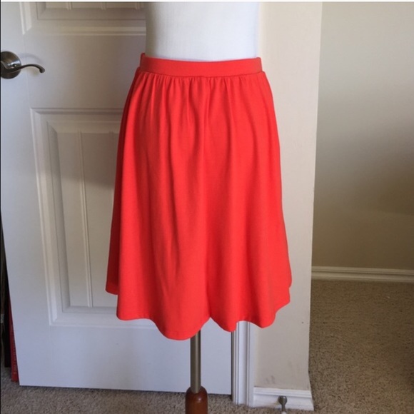 Old navy orange and black jersey skater skirts - Picture 3 of 3
