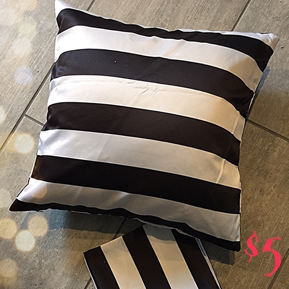 Home Accessories! Pillow covers ❤️