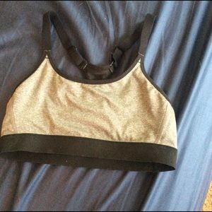 Sports bra