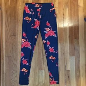 LuLaRoe One Size floral patterned leggings