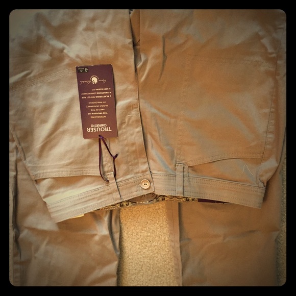 10s Gloria Vanderbilt khakis.