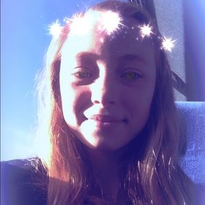 Meet your Posher, Laine