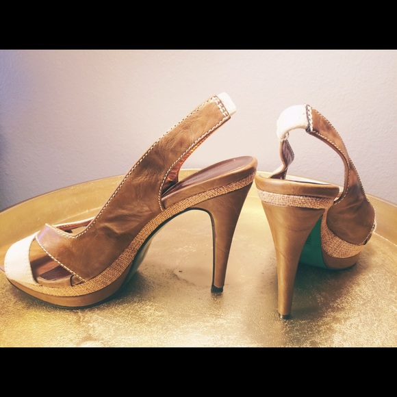 Peep-Toe Slingbacks - Picture 2 of 4