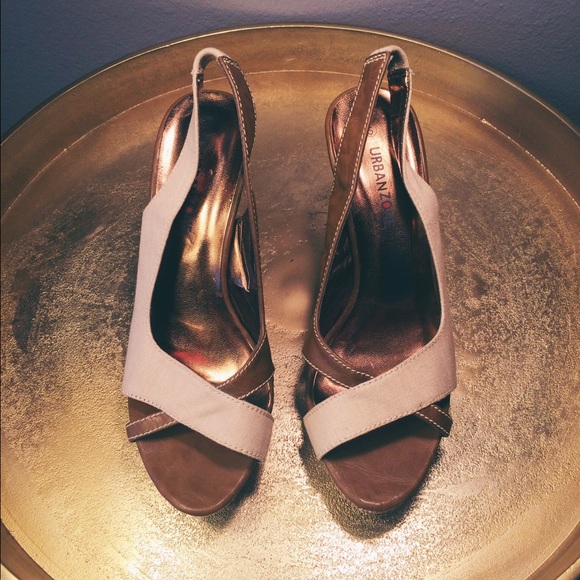 Peep-Toe Slingbacks - Picture 4 of 4