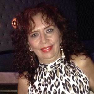 Meet your Posher, Raquel