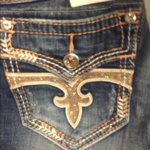 NWT Rock Revival Crop