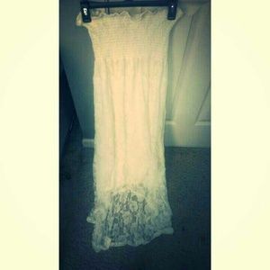 White lace strapless dress
