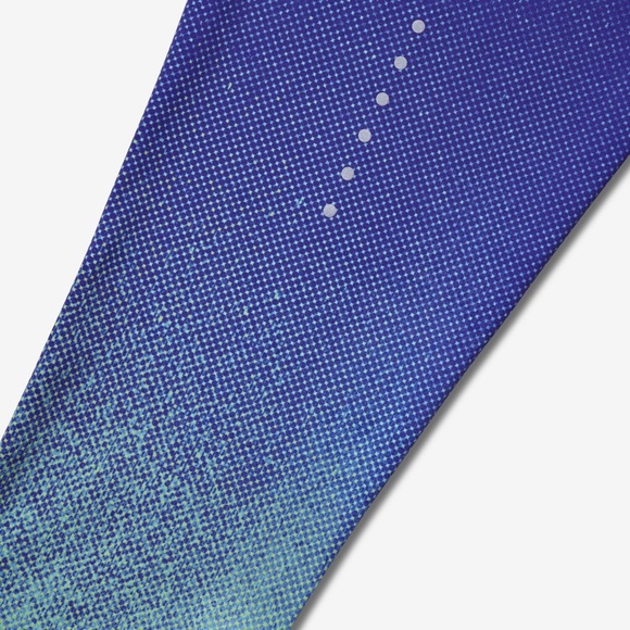 SOLD🔴(XS) NIKE FOREVER GRADIENT - Picture 2 of 4