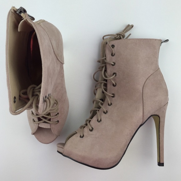 •HP•Nude Lace Up Heels - Picture 2 of 3