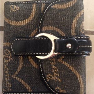 Dooney & Bourke ladies wallet