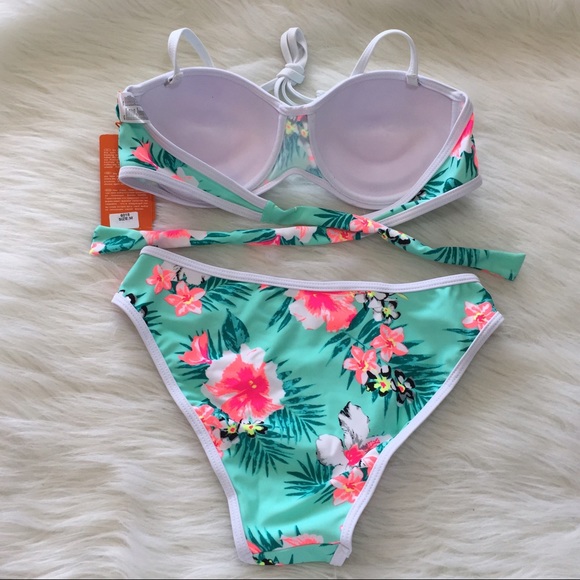 SOLD mint and white floral bikini set - Picture 2 of 4