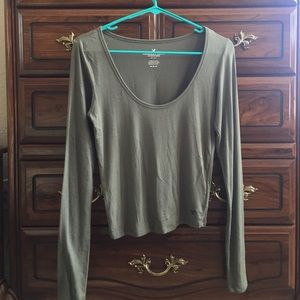 American Eagle crop top