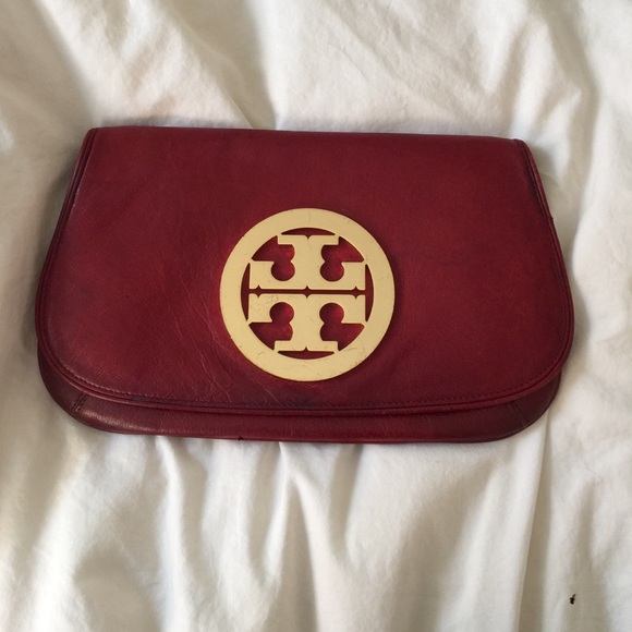 Burgundy Tory Burch clutch