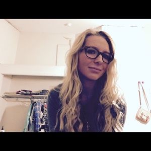 Meet your Posher, Amber