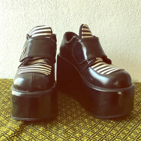 Platform Striped Shoes