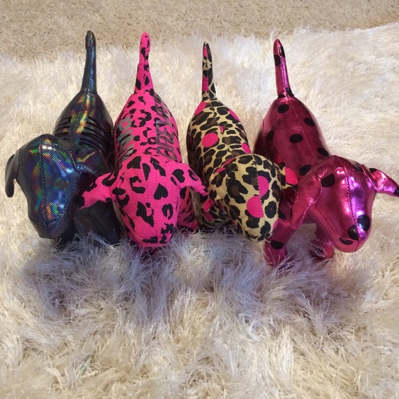 HUGE SALE: PINK dogs❤ No more pink shiny dog