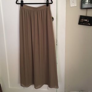 Halogen Maxi skirt