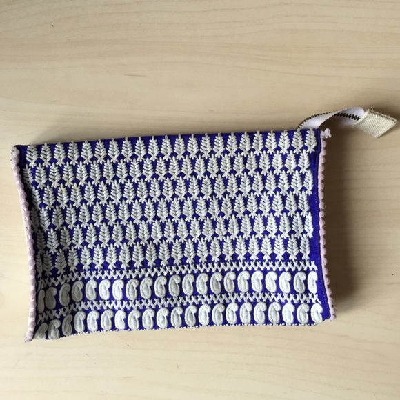 Beautifully embroidered clutch.