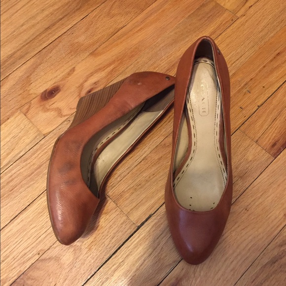 Coach wedges