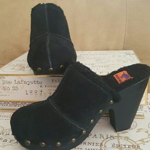 Rocket Dog suede clogs