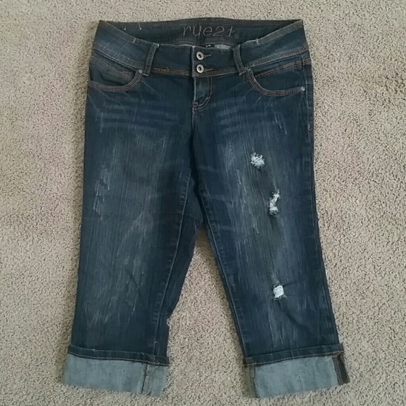 Capri pants