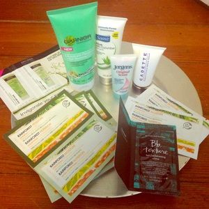 Full size cleanser lotion hand cream hair samples