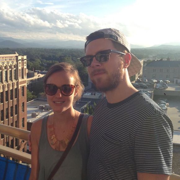 Meet your Posher, Ana - Picture 1 of 1