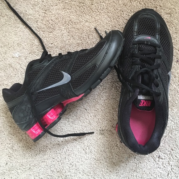 Nike Revals