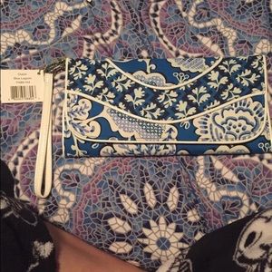 Vera Bradley Blue Lagoon Clutch