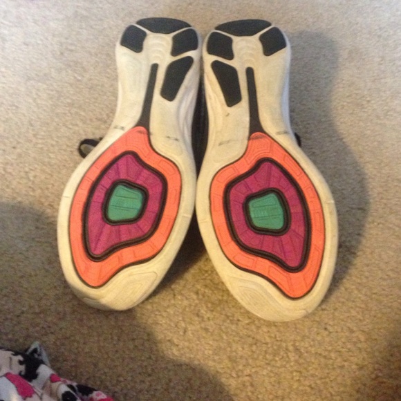 Nike flyknit lunar 3 size 9.5 women's - Picture 2 of 4