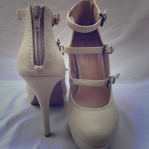 Cream Pumps