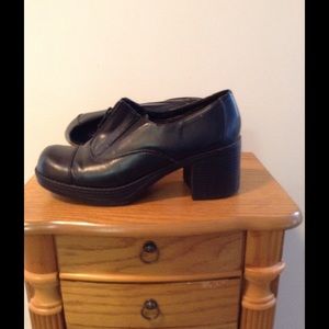 Black chunky heel shoes