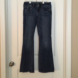 American Eagle, medium wash jeans
