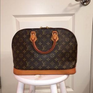 Louis Vuitton Alma Pm