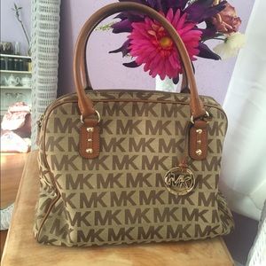 Micheal Kors Tote