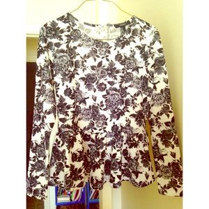 Medium black and white rose forever 21 top