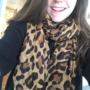 Leopard print scarf