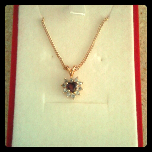 Fake Gold and Amethyst necklace