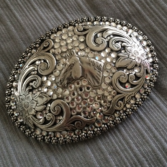 Nocona Woman's belt buckle